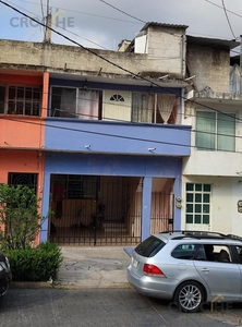 Doomos. Casa en Xalapa Veracruz zona Facultad de Humanidades, cerca Ruiz Cortines.