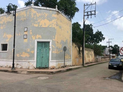 Doomos. Casa para Remodelar en Esquina Valladolid, Yucatán Venta