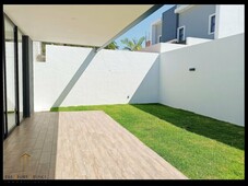 casas en venta - 277m2 - 3 recámaras - villa de alvarez - 6,000,000