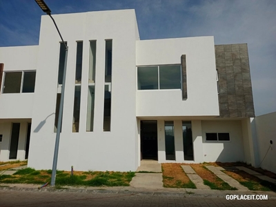 Casa en Venta en San Pedro Cholula, Col. Santa María Xixitla - 3 baños - 156 m2