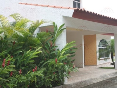 HERMOSA CASA COMPLETAMENTE AMUEBLADA CON PANELES SOLARES EN NUEVO VALLARTA