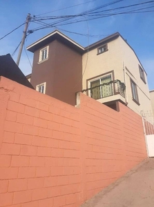 Se Renta Casa Amueblada Townhouse en Tijuana, B. C.