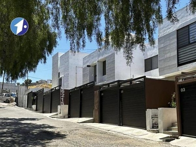 Se renta casa de 3 recámaras en Villa Colonial, Zona Dorada Tijuana