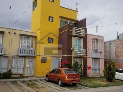 Casa en venta Parque Del Sauce 254, Hacienda Del Jardín, Santiago Teyahualco, Estado De México, México