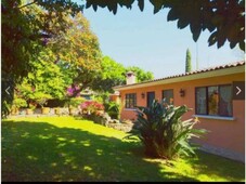 casa sola en venta con alberca en zona norte de cuernavaca.