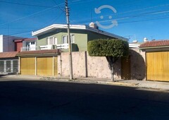 en esquina 5rec uso de suelo mixto 408m2