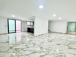 Casa en venta Colina De La Umbría 14, Mz 022, Boulevares, Naucalpan De Juárez, Estado De México, México