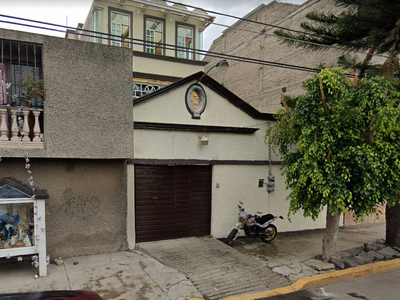 Casa en venta Calle Benito Juarez, Constitucion De 1857, Nezahualcóyotl, Estado De México, México