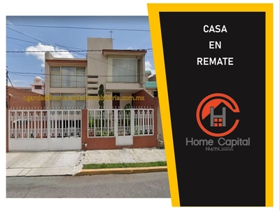 Casa en venta Calle Sierra Cotapaxi 113a, Valle Don Camilo, Toluca De Lerdo, Estado De México, México