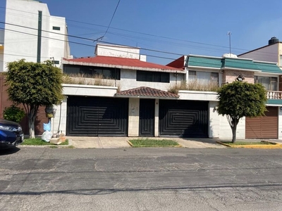 Casa en venta Fraccionamiento Viveros De La Loma, Tlalnepantla De Baz