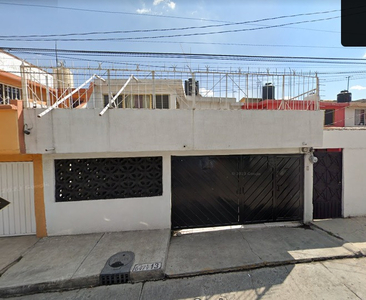Casa De Remate Bancario, En Ciudad Azteca 3ra Seccion. Atras De Plaza Aragon. Buena Oportunidad De Inversion.