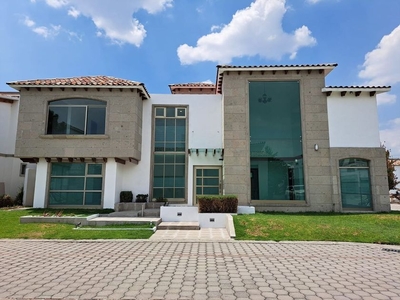 Casa en condominio en renta Condado Del Valle Country Club & Residences, Condado Del Valle, Metepec, Estado De México, México