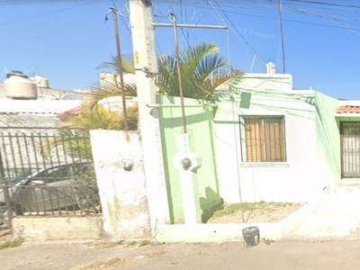 Casa En Remate Bancario En Valle De Las Higueras, Hacienda Los Eucaliptos, Tlajomulco De Zuñiga, Jal.-fva