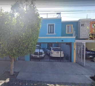 Casa En Venta En Álamo Tlaquepaque. Fjma17