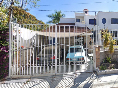 Casa En Venta En Juriquilla, Querétaro. En Remate Bancario.
