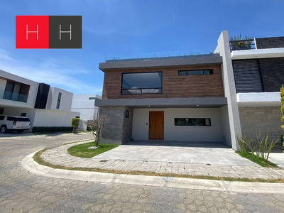 Casa En Venta En Lomas De Angelopolis Iii