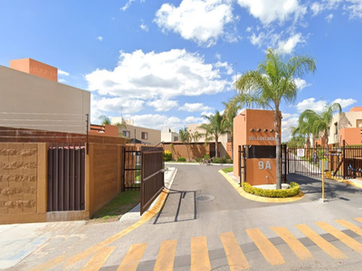Casa En Venta En Puerta Real Residencial Desarrollo Urbana, Querétaro.