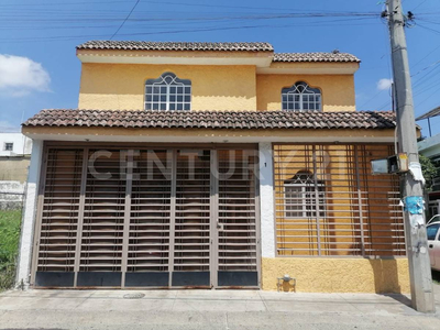 Casa En Venta En Residencial Camichines