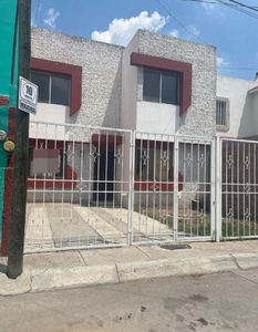 Casa Sola En Venta En Residencial Campestre, Irapuato, Guanajuato