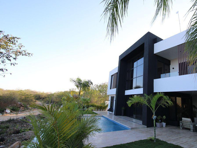 Residencia De Lujo En Venta En Cabo Norte | Mérida