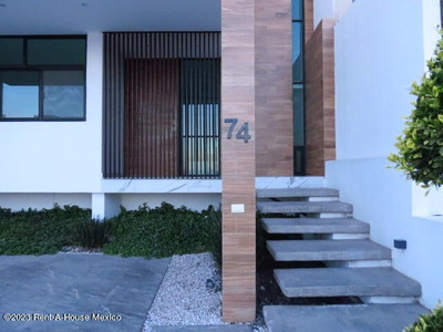 Zibatá Casa Para Inversión De 3 Recamaras En Venta .lers571