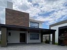 departamento en venta venta de casa en residencial toscana metepec , metepec, estado de méxico