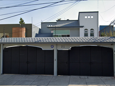 Casa en venta Calle Ezequiel A. Chávez 21, Mz 007, Ciudad Satélite, Naucalpan De Juárez, Estado De México, México