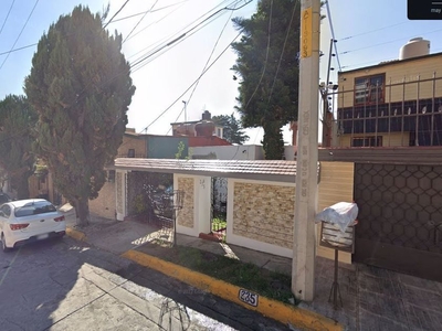 Casa en venta Cerro De Atenco, Habitacional Los Pirules, Tlalnepantla De Baz, Estado De México, México