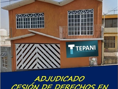 Casa en venta Golfo De Aden 10, Mz 002, Lomas Lindas, Ciudad López Mateos, Estado De México, México