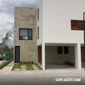 venta casa en lomas de angelópolis, puebla 3 recámaras - 3 baños - 219 m2