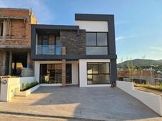 Venta casa nueva en Fraccionamiento Lomalta Tres Marias Morelia