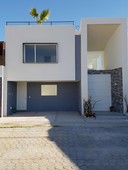 venta hermosa casa en cluster baja california, lomas de angelópolis k - 3 recámaras - 267 m2