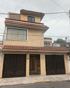 Oportunidad!!venta Casa Viveros De La Loma Tlalnepantla