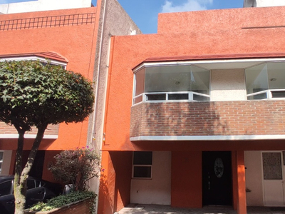 Tu Próxima Historia Comienza Aquí: Casa En Venta En Cuajimalpa.
