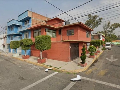 Bonita Casa a La Venta en Residencial Zacatenco