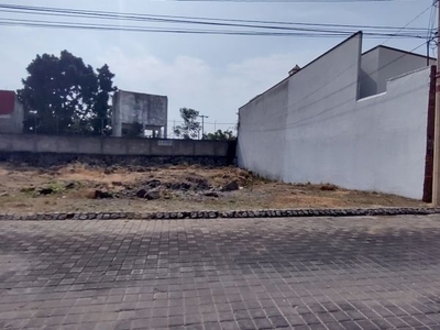 Bonito Terreno en fraccionamiento En Lomas de Atzingo, Cuernavaca Morelos.