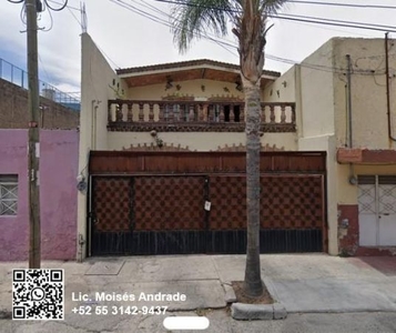 Casa – Calle Rio Ebro Col. Atlas, Guadalajara, Jalisco. Remate Bancario!!