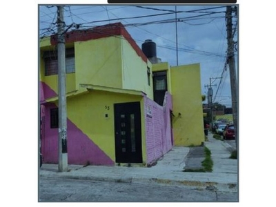 Casa colonia Adolfo López Mateos duplex planta alta