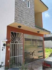 CASA EN FRAC. ARBOLEDAS DE SAN RAMON, MEDELLLIN, VERACRUZ