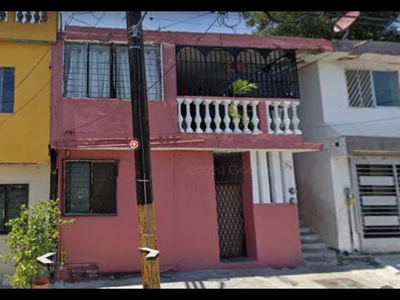Casa en venta a buen precio en San Nicolás de los Garza, Nuevo León