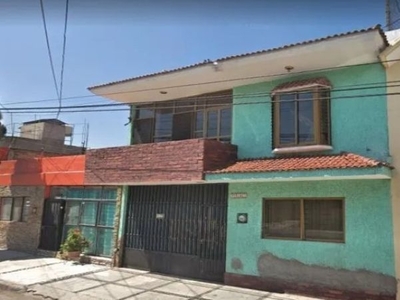 Casa en venta Adjudicada cerca de Estadio Jalisco