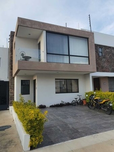 Casa en Venta en Fresnos, Tres Marías, Morelia, Michoacán.