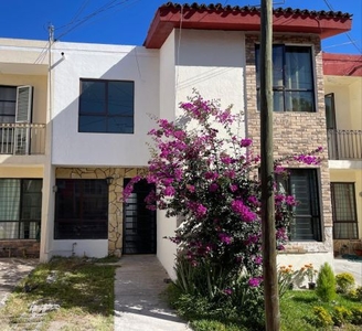 CASA EN VENTA EN JARDINES DEL LOS HISTORIADORES, GUADALAJARA