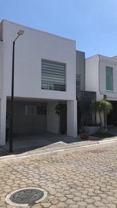 CASA DE 3 RECAMARAS EN VENTA EN PARQUE HABANA, LOMAS, CHOLULA, PUEBLA