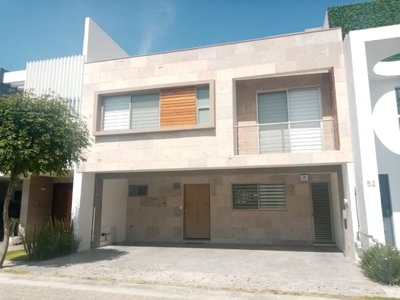 Casa En Venta En Parque Nuevo León, En Lomas de Angelópolis