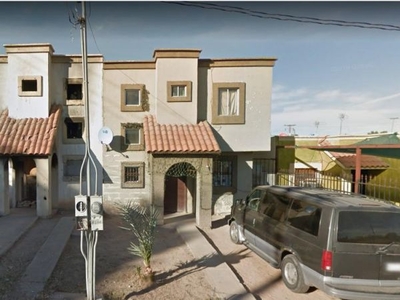 Casa en venta en Pueblo Nuevo, Mexicali, Baja California.