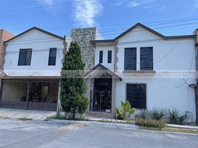 Casa En Venta En Rincón De Las Puentes, San Nicolás De Los Garza, Nuevo León