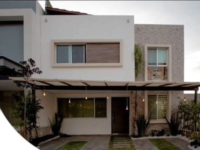 CASA EN VENTA PASEO DEL PARQUE 4 RECAMARAS