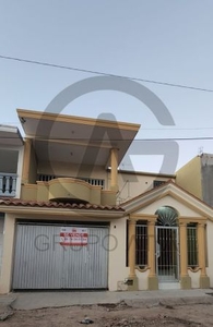 Casa en venta sector Infonavit Barrancos