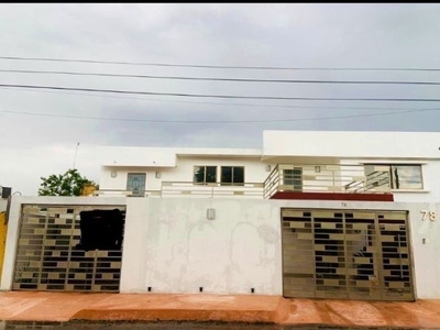 Casa renovada de 6 recámaras con piscina. Colonia México, Mérida Yucatán